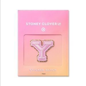 Stoney clover y letter